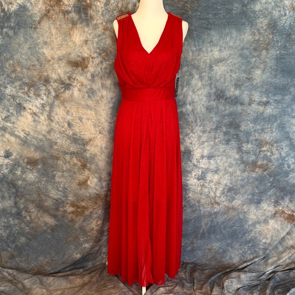 Alexa B Nites Dresses & Skirts - Alexa B Red Sleeveless Cowl Neck Maxi sz 8